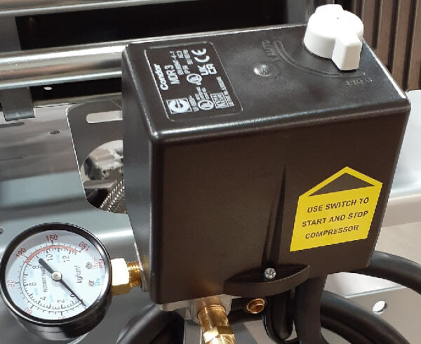 California Air Tools 60 gal 6.5 HP 3-phase Air Compressor - Image 18