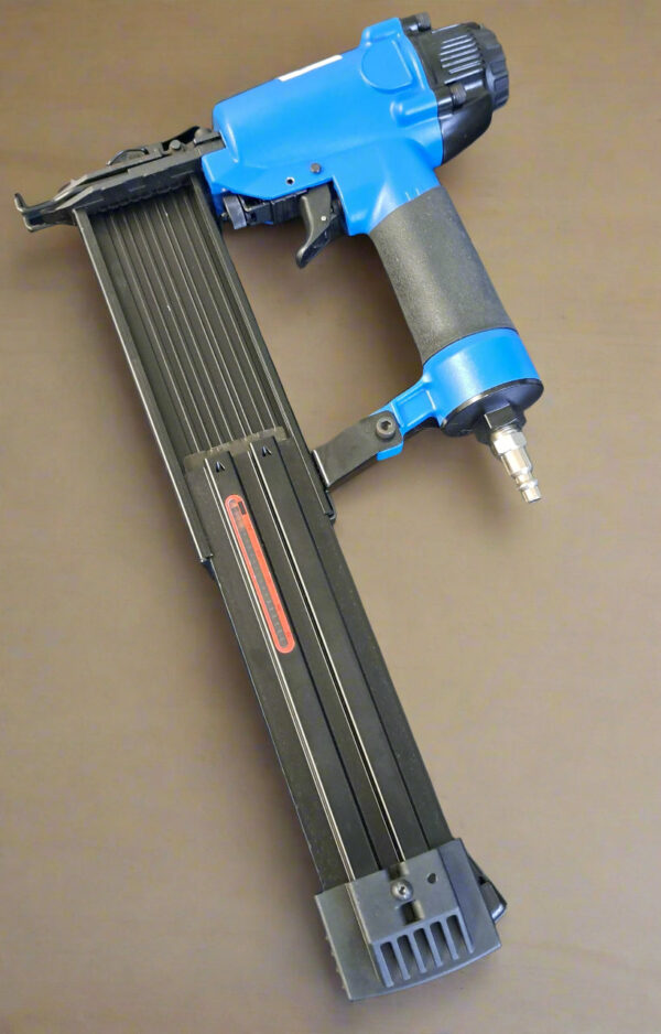 California Air Tools 18 Gauge Brad Nail Gun - Image 3