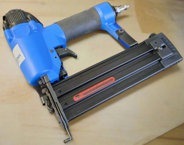 California Air Tools 18 Gauge Brad Nail Gun - Image 5