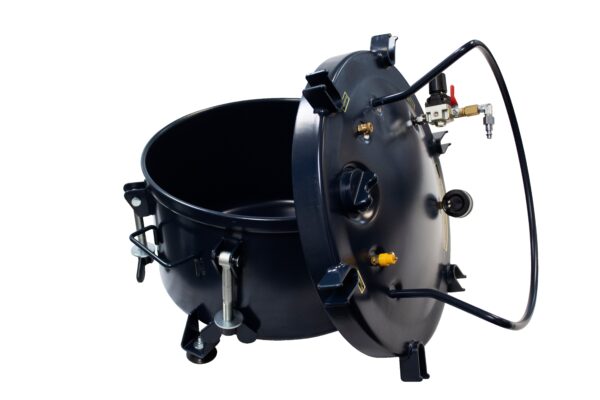 California Air Tools 10 Gallon Casting Pressure Pot - Image 14